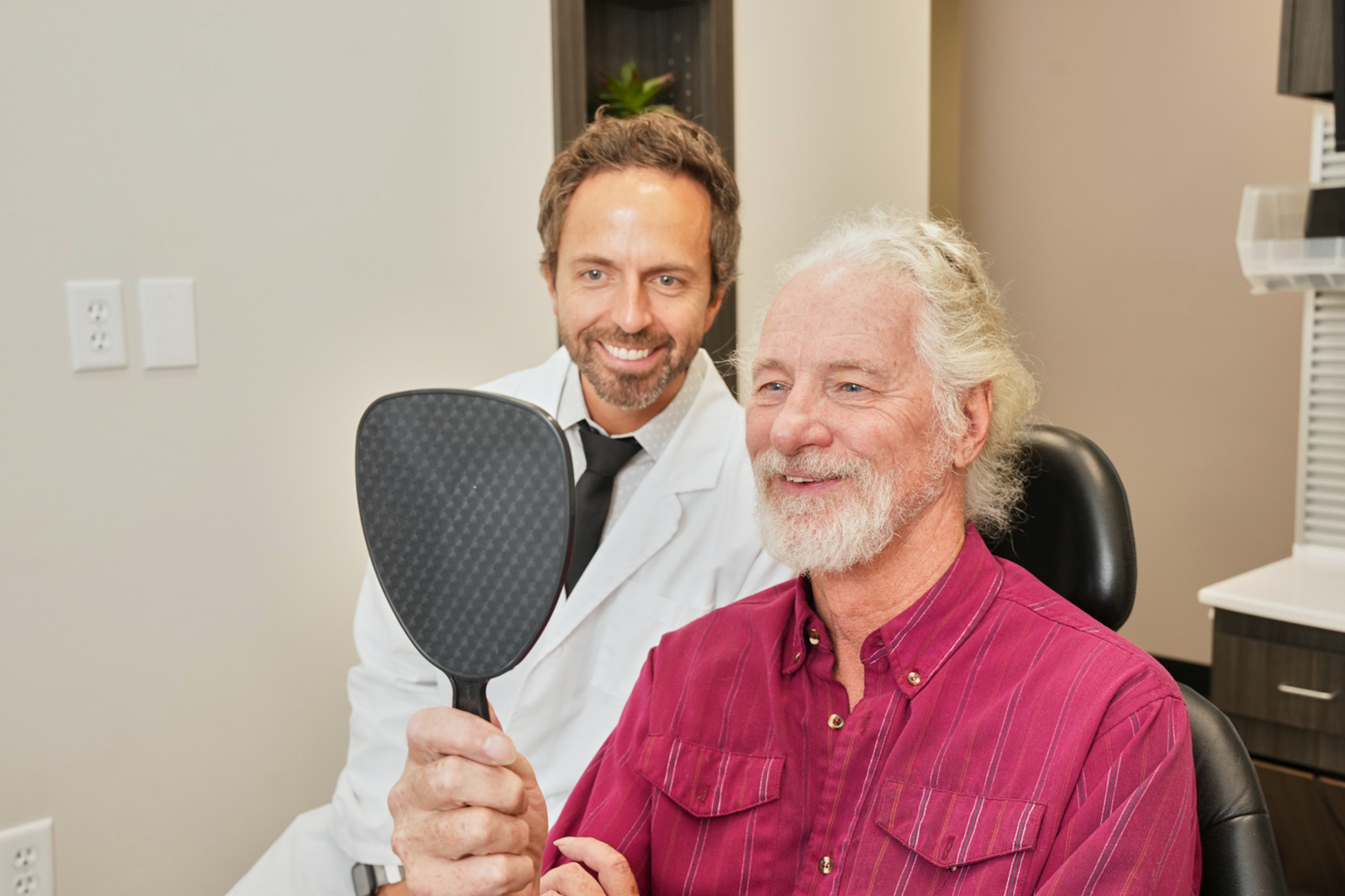 Dr. Tyler Williams: Pinecrest Dental Functional Dentistry, Implants and Biomimetic Bonding Image