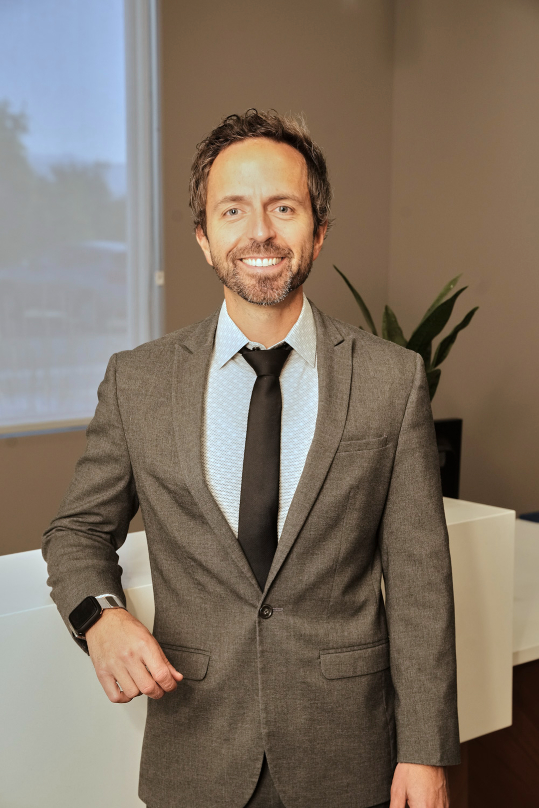 Dr. Tyler Williams: Pinecrest Dental Functional Dentistry, Implants and Biomimetic Bonding Image