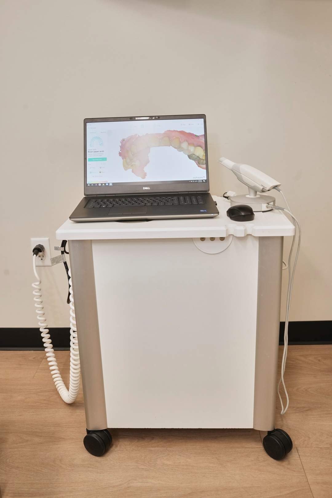 Dr. Tyler Williams: Pinecrest Dental Functional Dentistry, Implants and Biomimetic Bonding Image