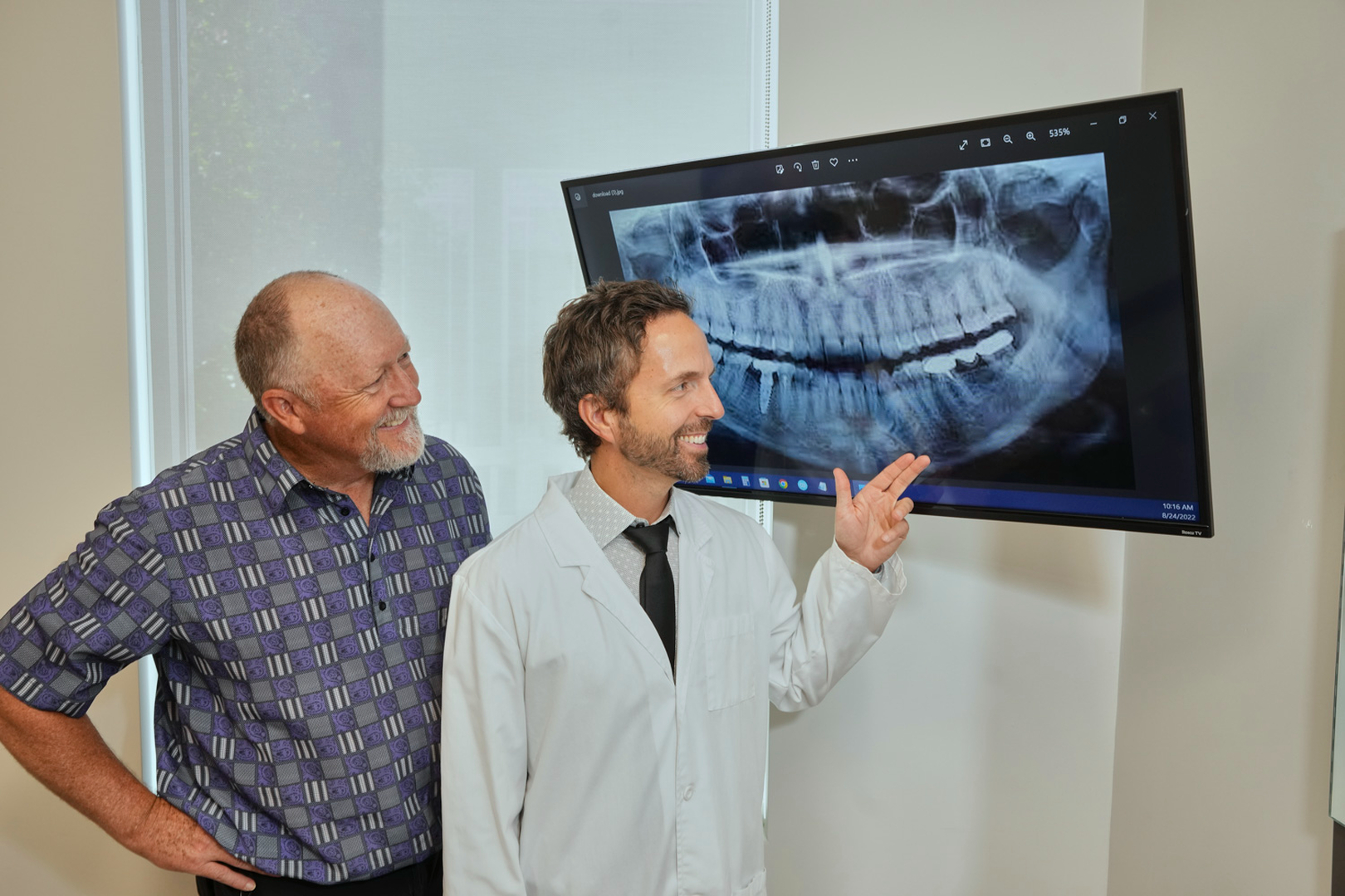 Dr. Tyler Williams: Pinecrest Dental Functional Dentistry, Implants and Biomimetic Bonding Image