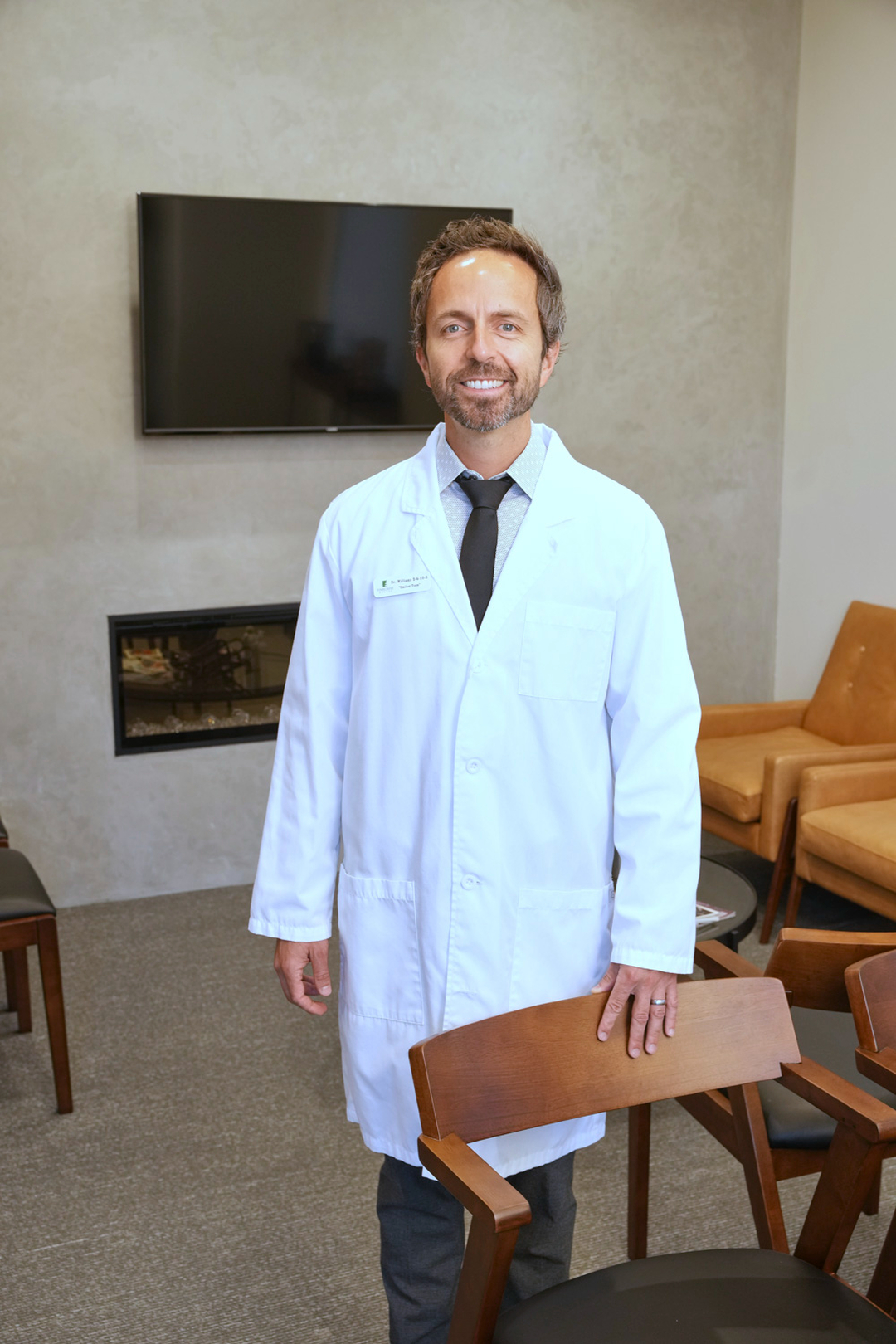 Dr. Tyler Williams: Pinecrest Dental Functional Dentistry, Implants and Biomimetic Bonding Image