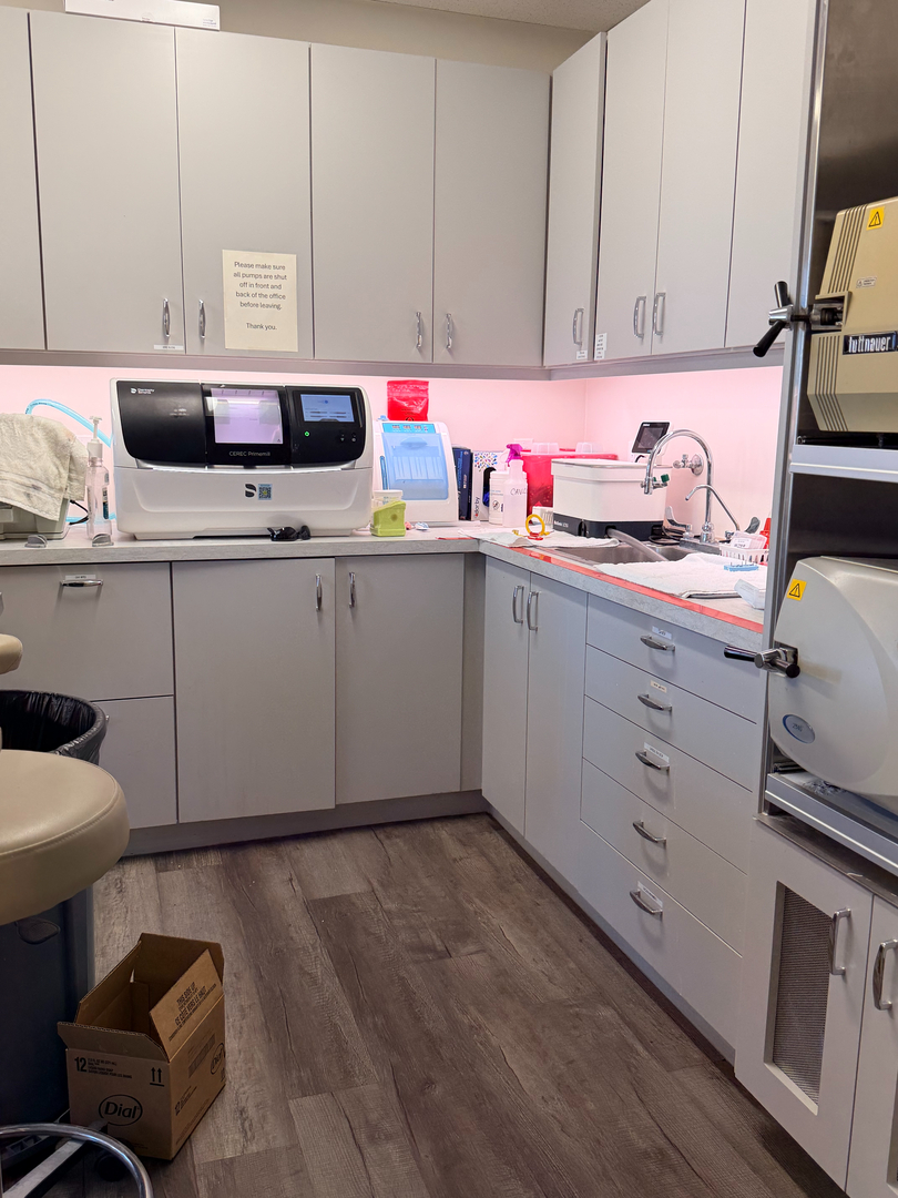 AZ Dentist - 1st Classic Dental Image