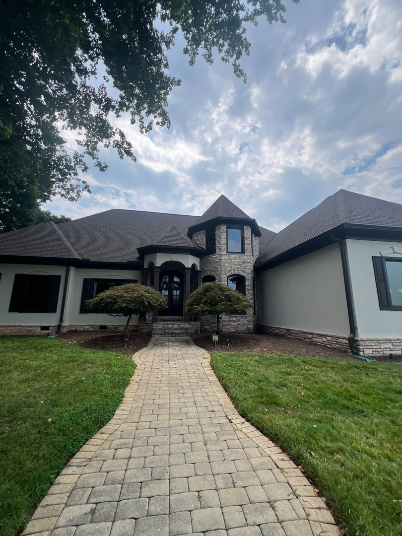 Super Roofing Company Image