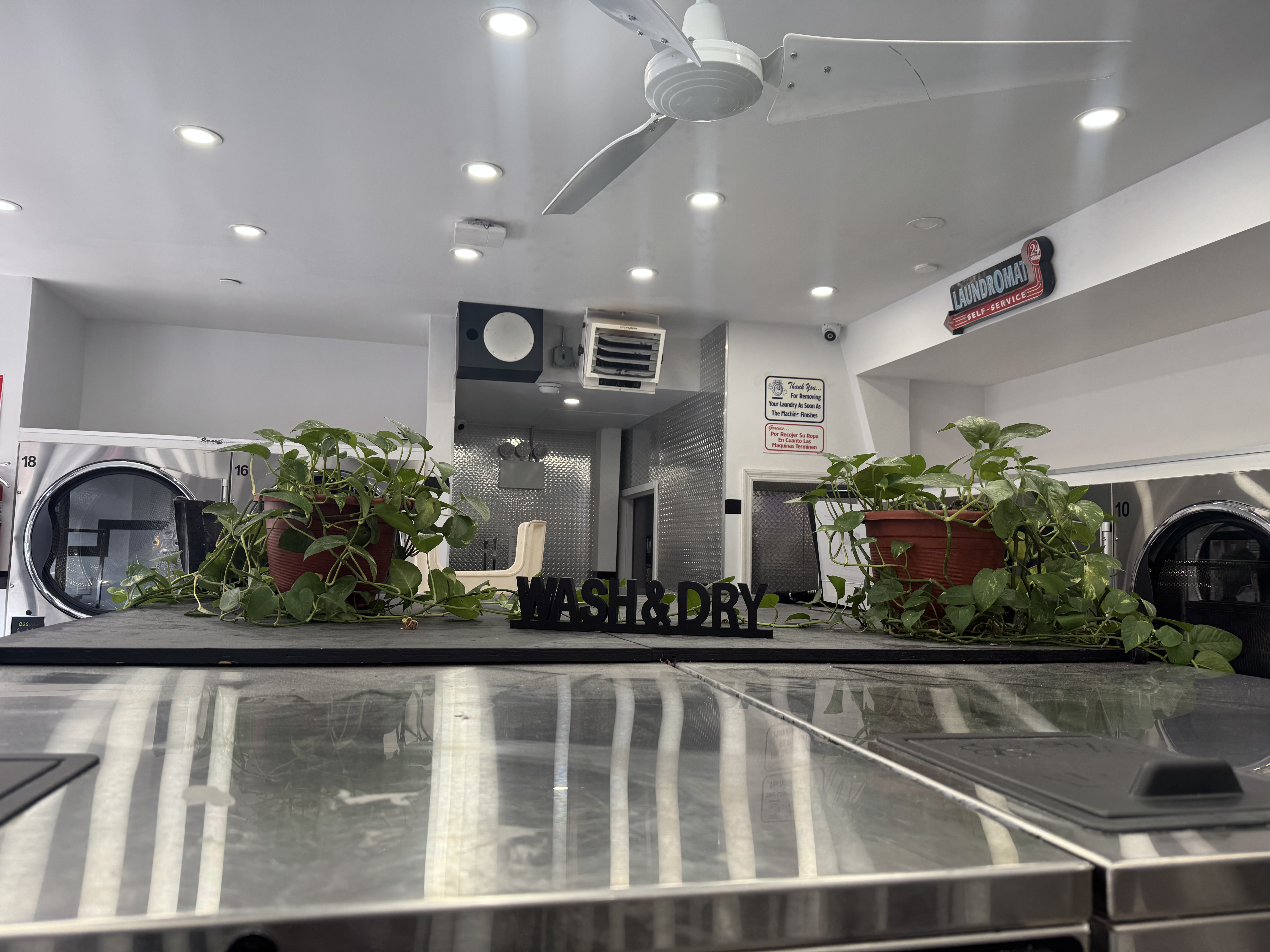 Stuy Wash N Dry Image