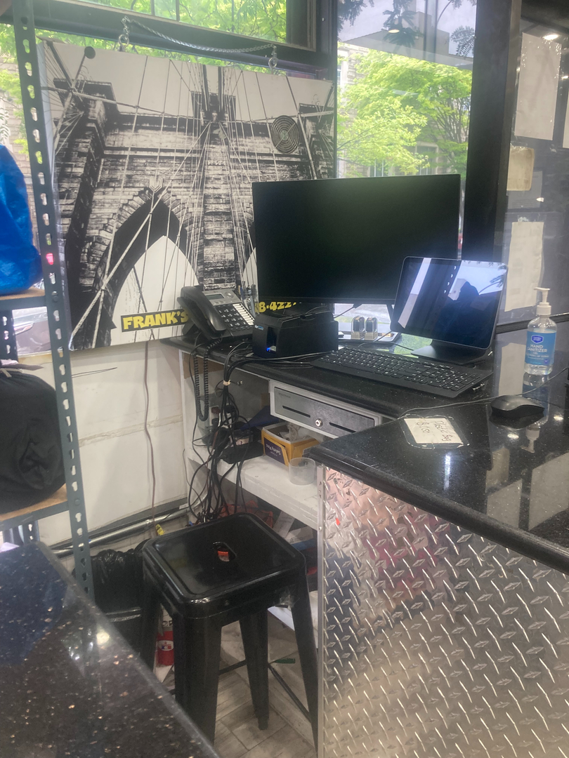 Stuy Wash N Dry Image