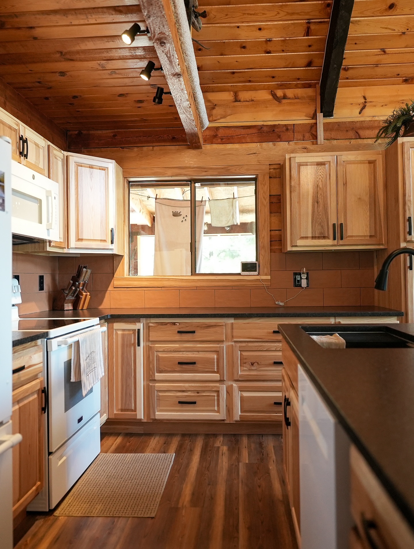 Cascade Custom Construction Image