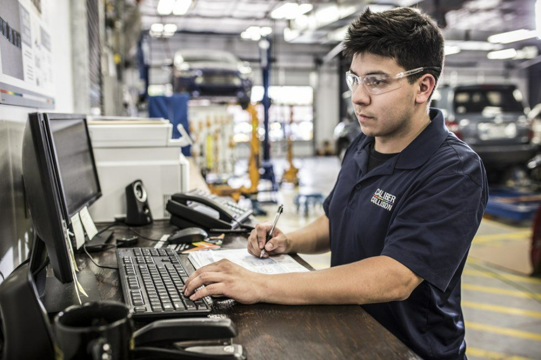 Caliber Collision - Fairview Heights, IL