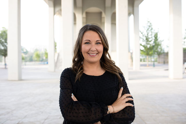 Alani Dental Center Logo