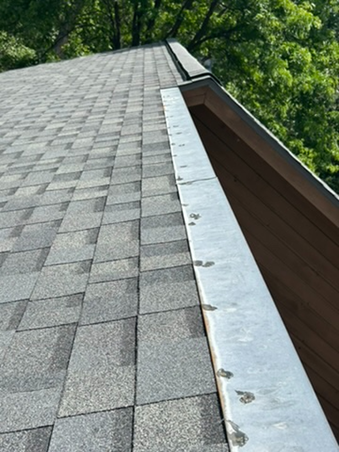 Reel Roofing Image