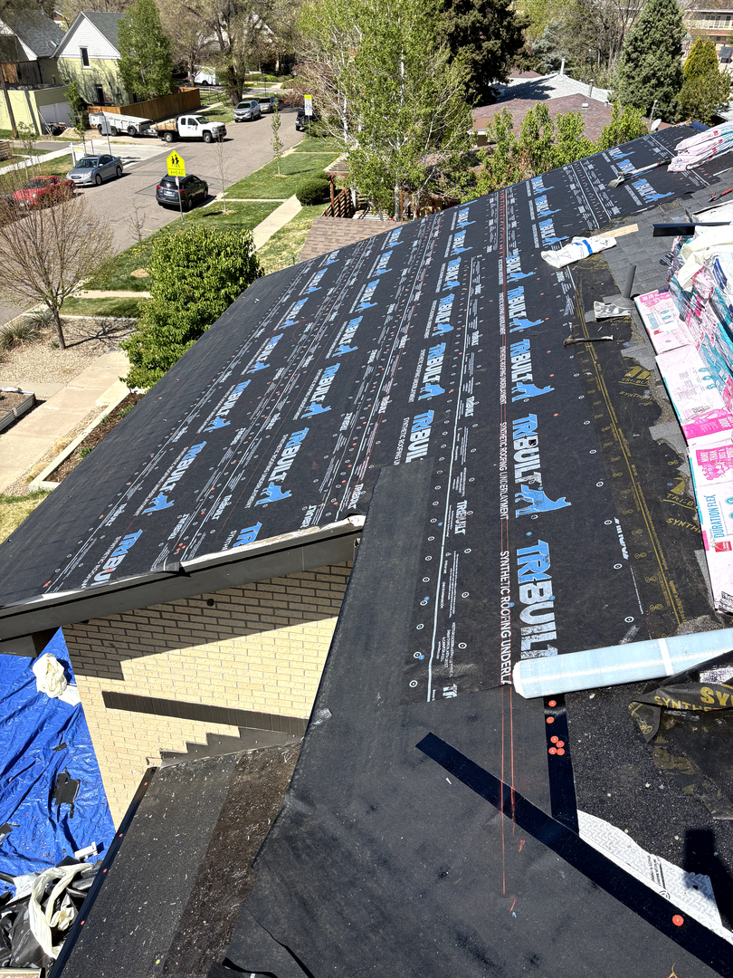 Reel Roofing Image