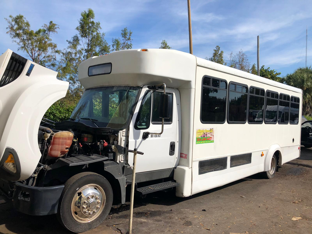 Brake World Auto Center Image