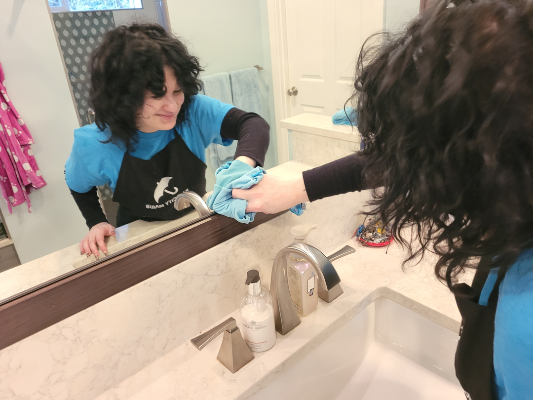 Rain City Maids of Bellevue Image