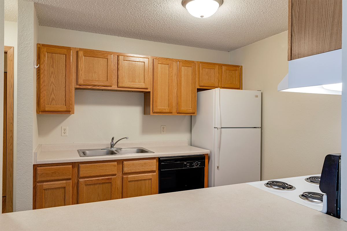 White Pines Apartments - Shakopee, MN