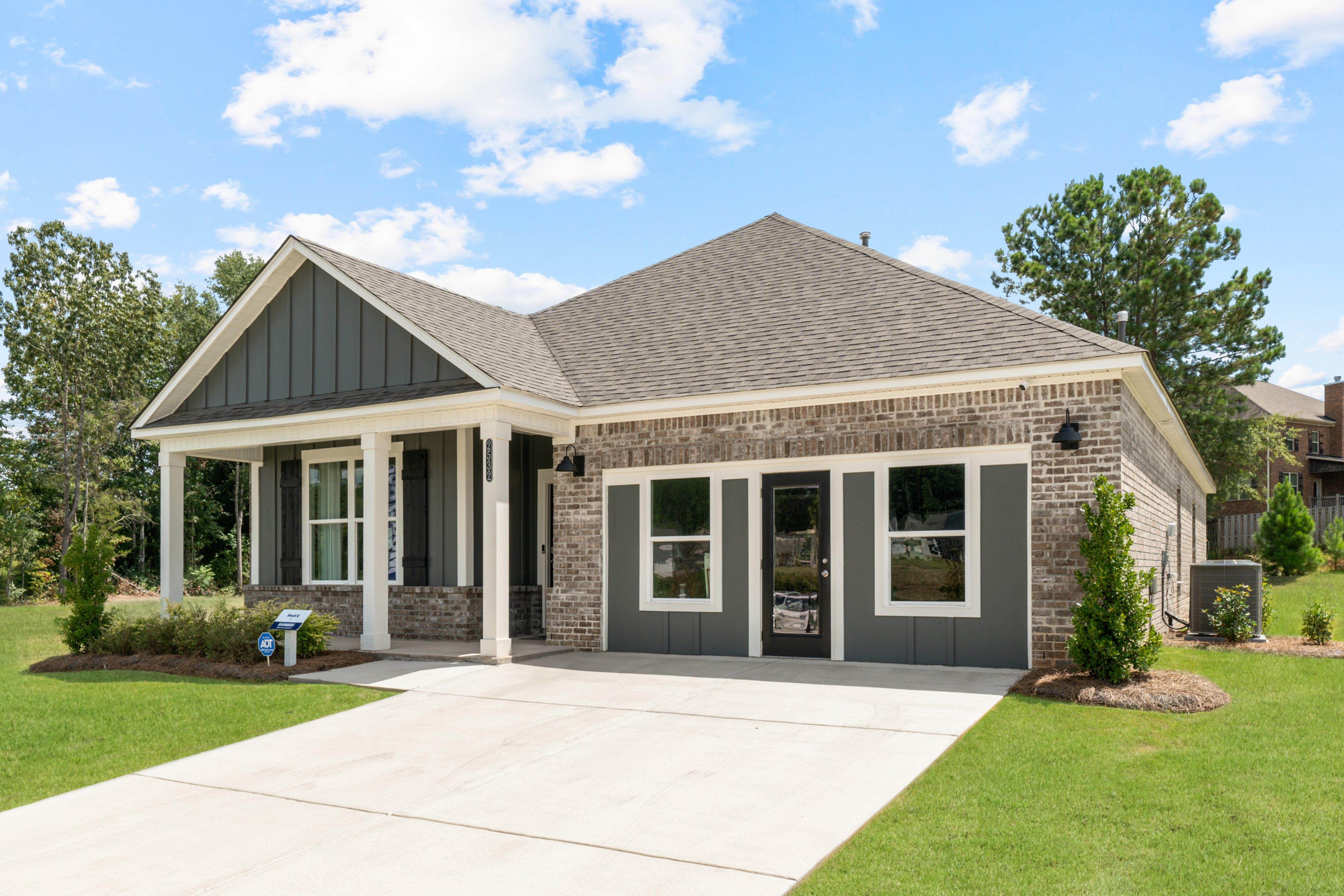 Farmville Lakes by D.R. Horton Image