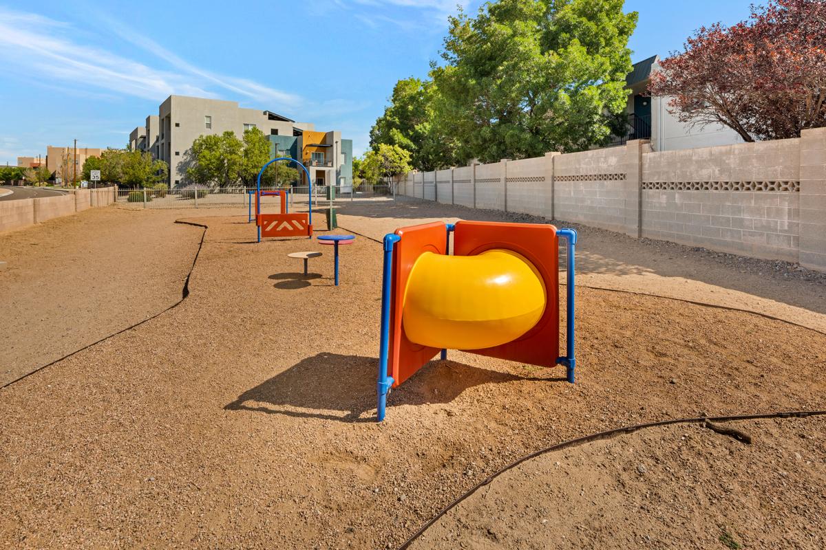 Ladera Vista Apartments Image