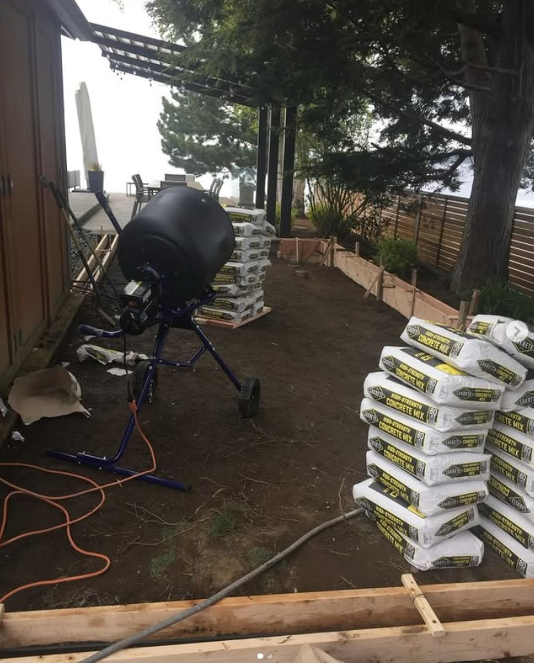 Green Landscape Management Image