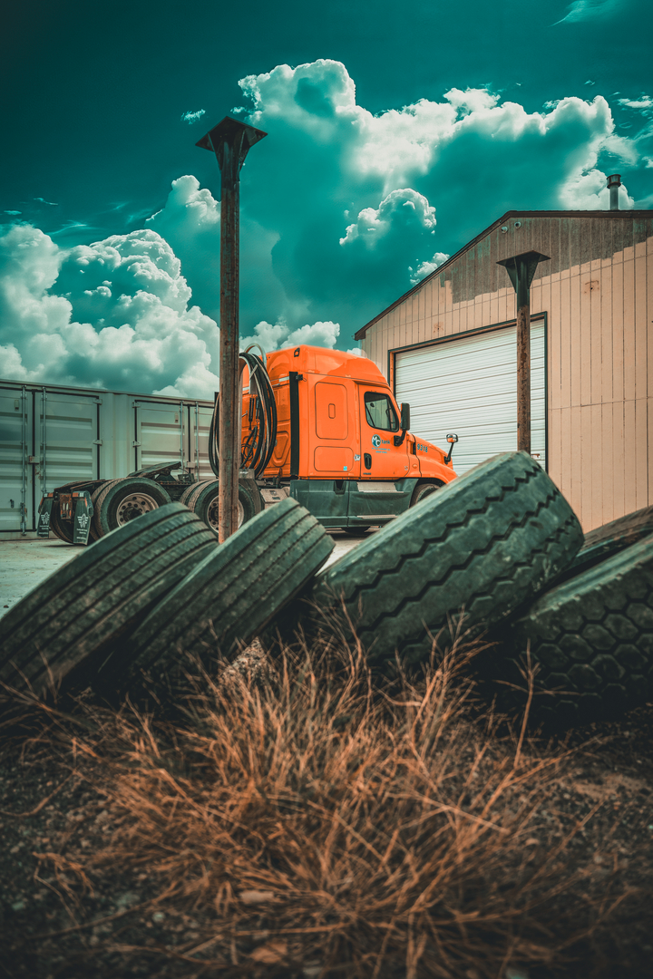 Sam's Napa Truck & Trailer Repair Toledo Image