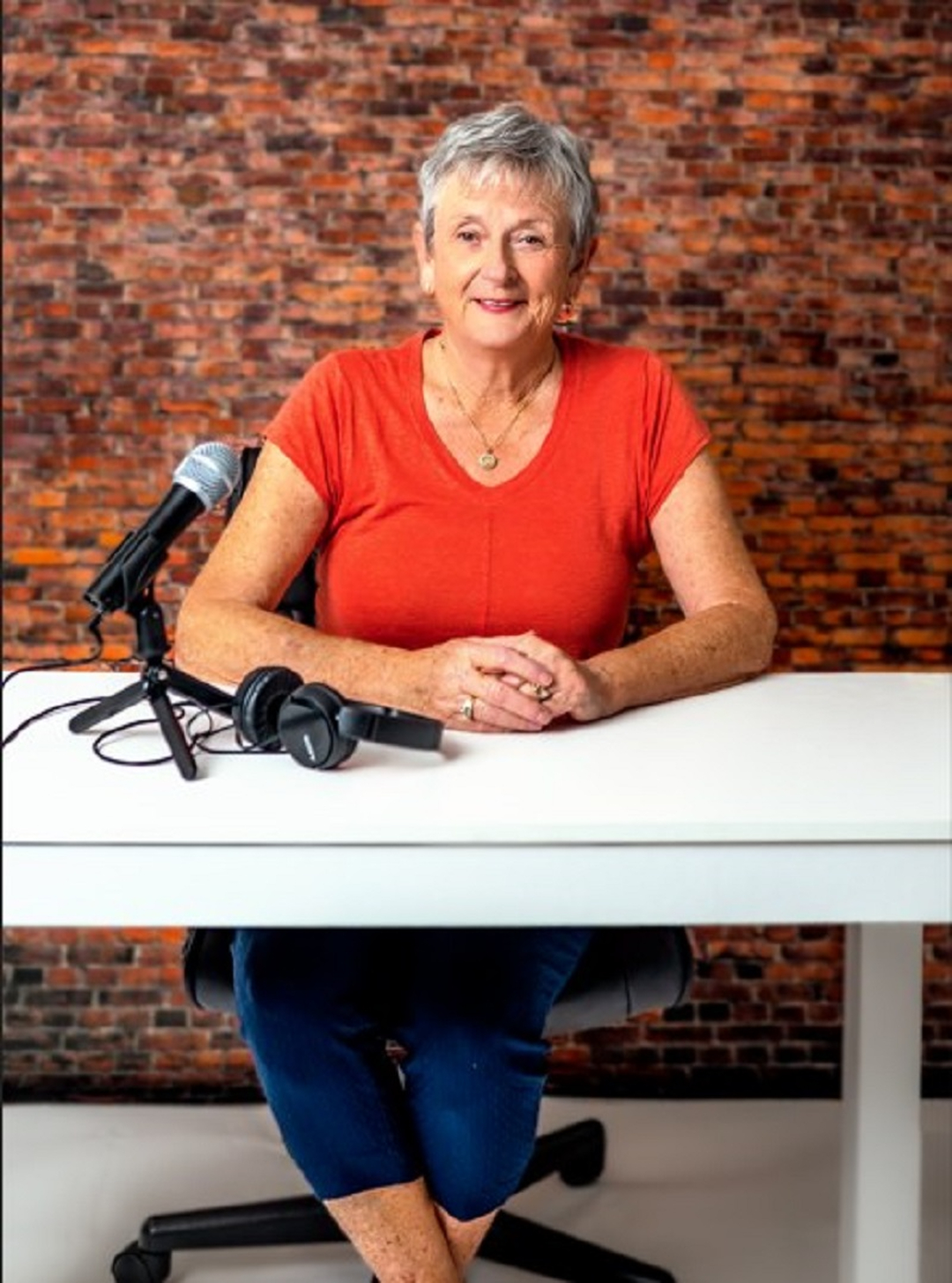 Contractor In Charge Logo