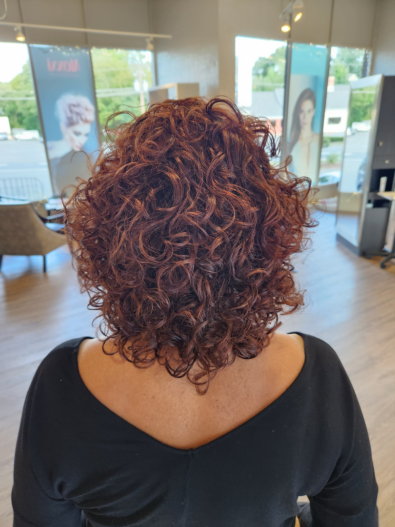 Elle Salon & MedSpa Image