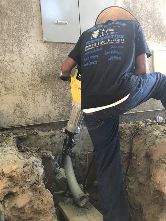 Mendez Construction Image