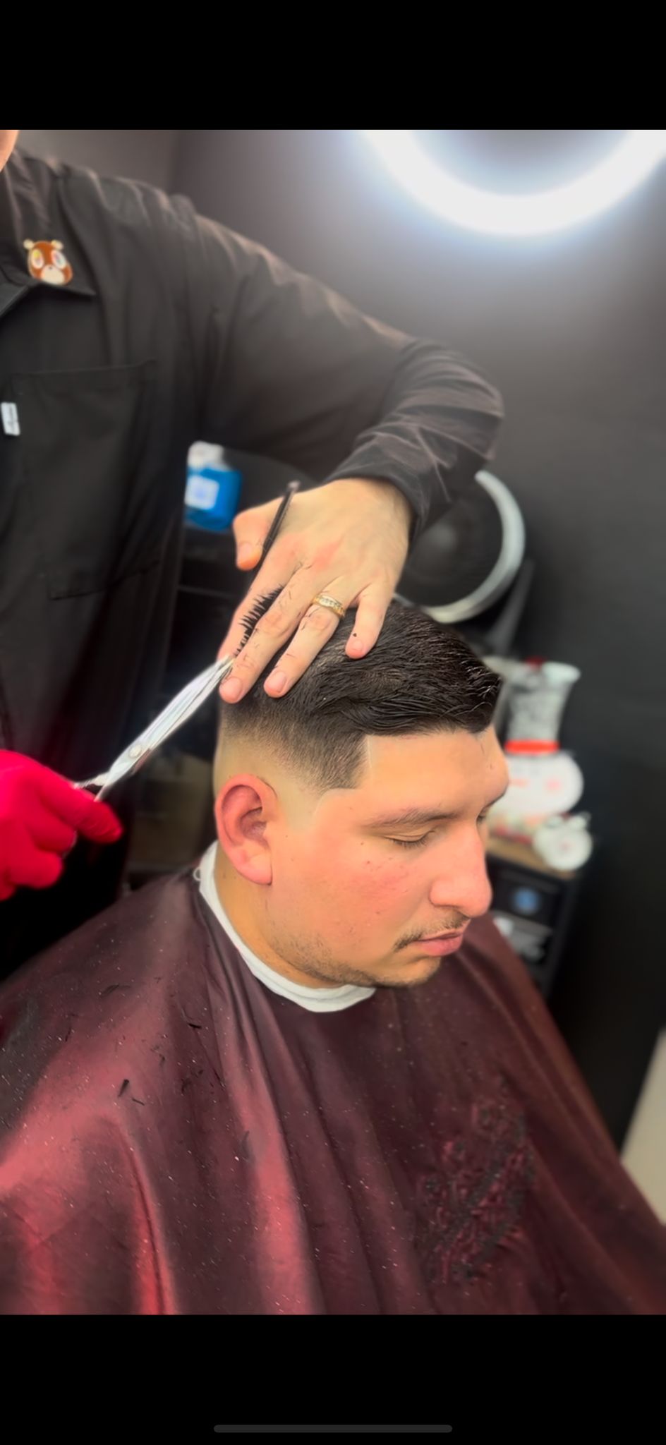 Hollywood Cuts Salon & Barbershop Image