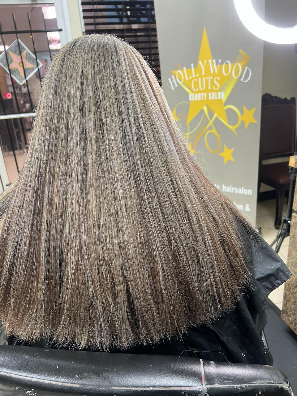 Hollywood Cuts Salon & Barbershop Image