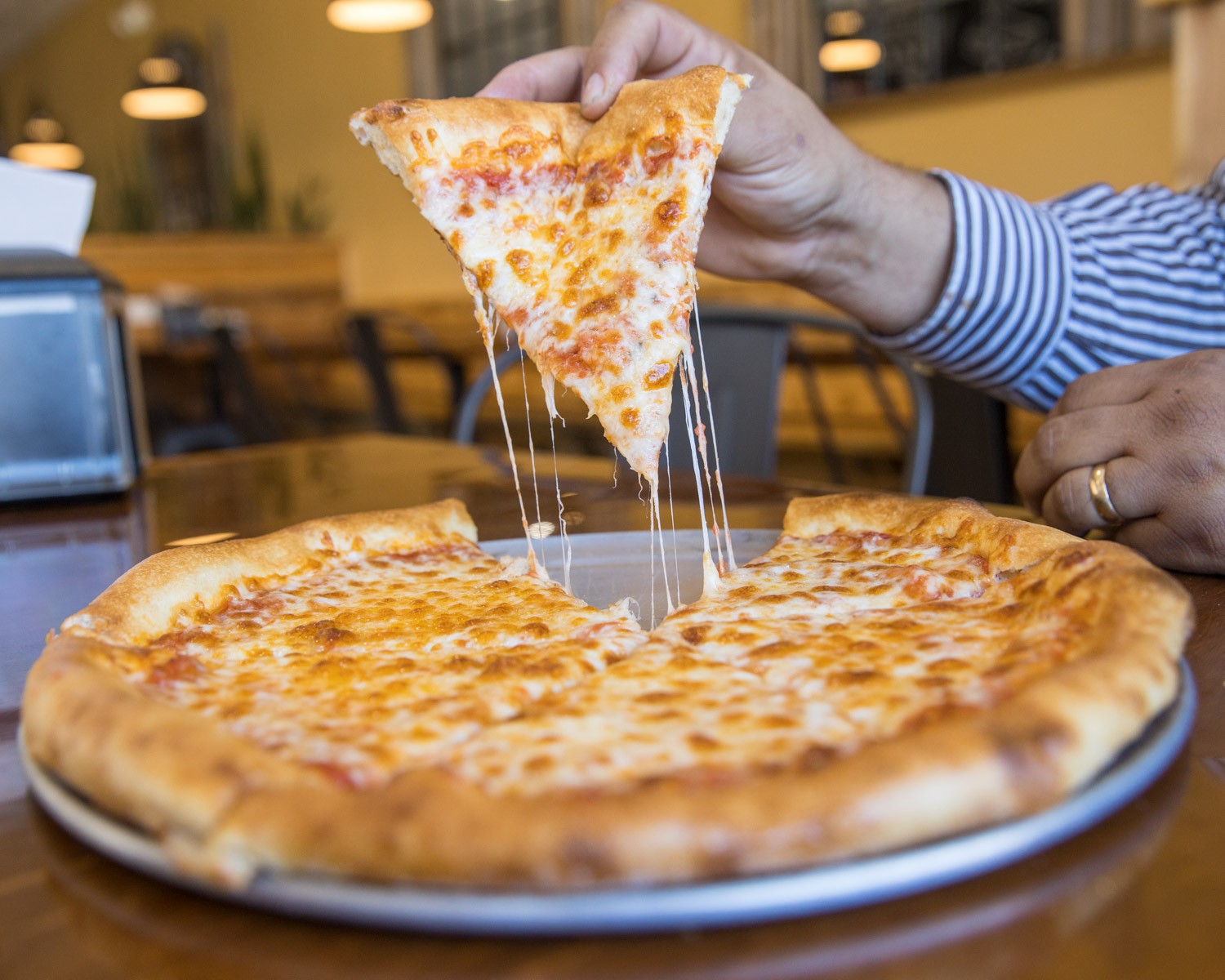 Geaux Pizza & Wings Image