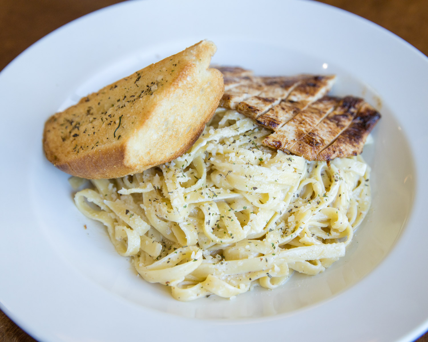 Geaux Pizza & Wings Image