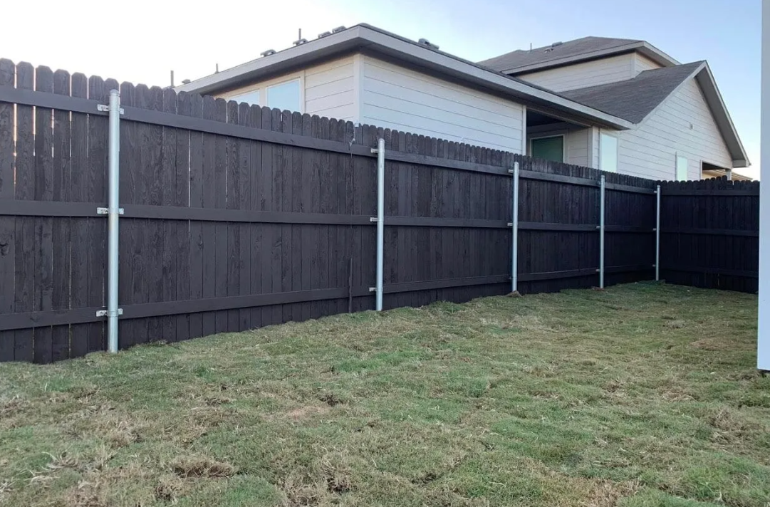 Freedom Fence and Gates Image