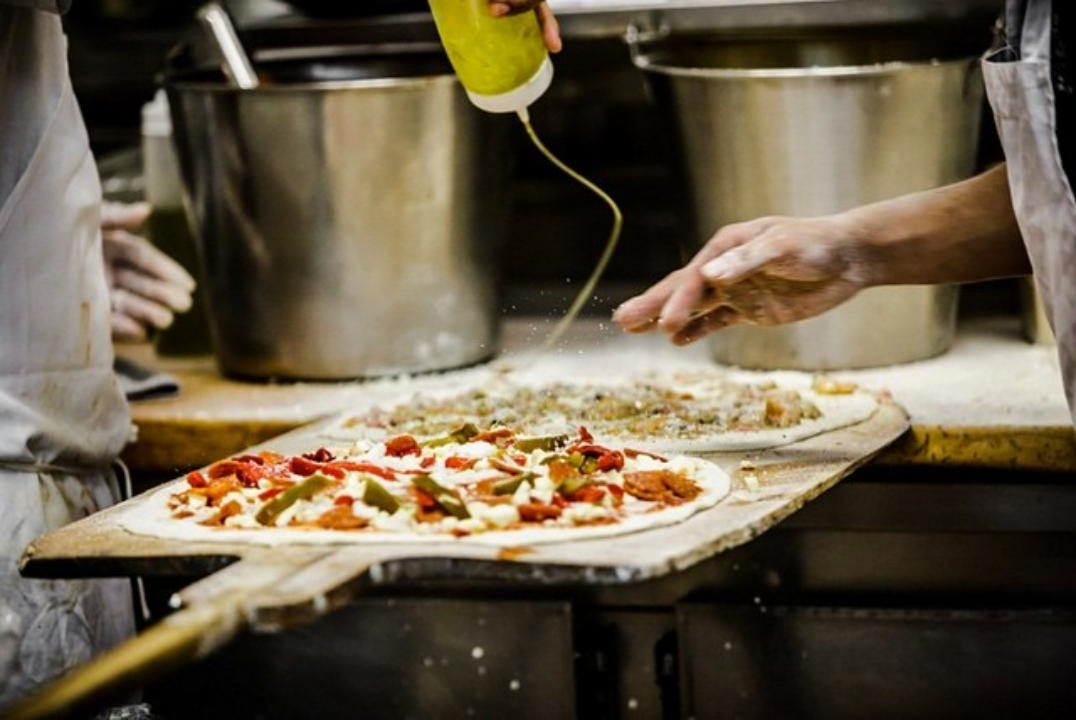 Frank Pepe Pizzeria Napoletana Image