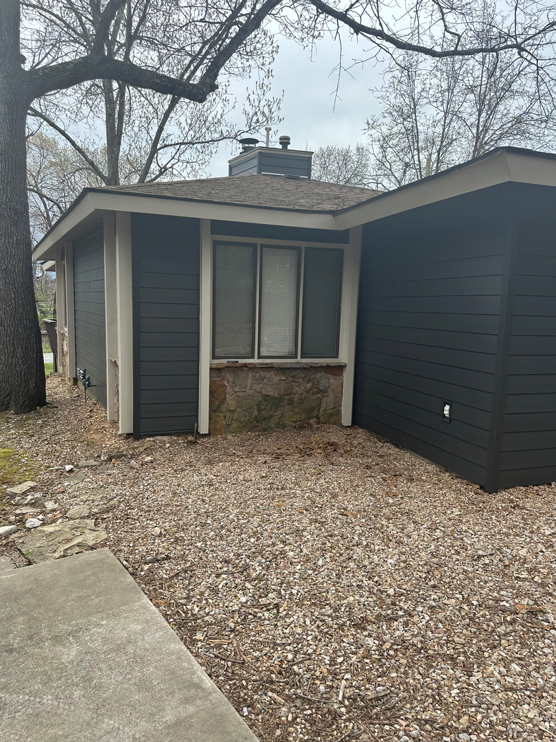 Grade A Roofing & Exteriors Image