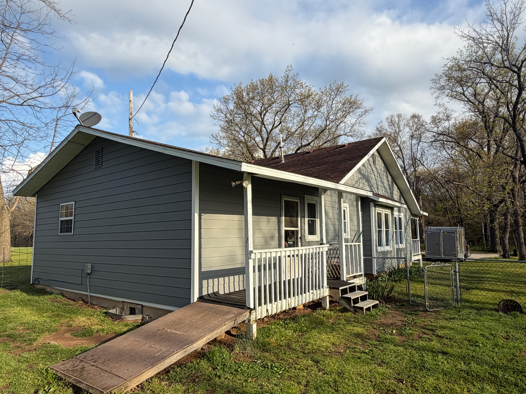 Grade A Roofing & Exteriors Image