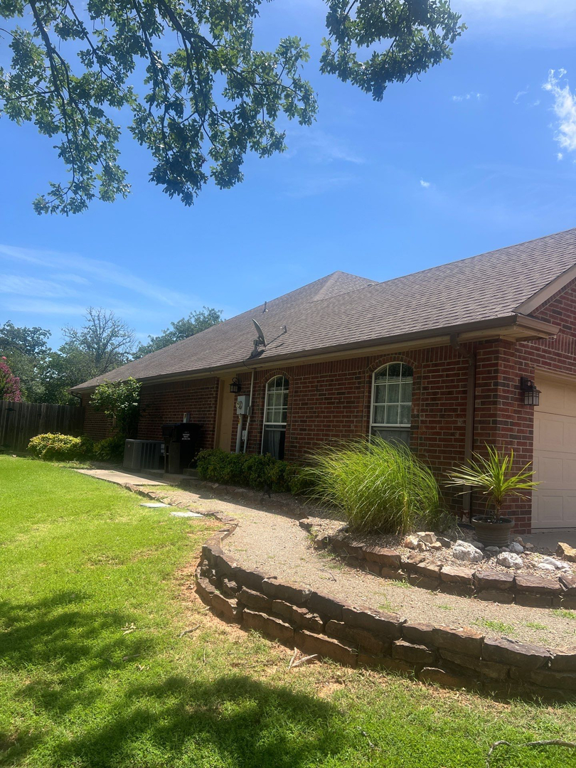 A&H Roofing & Contracting, LLC Image