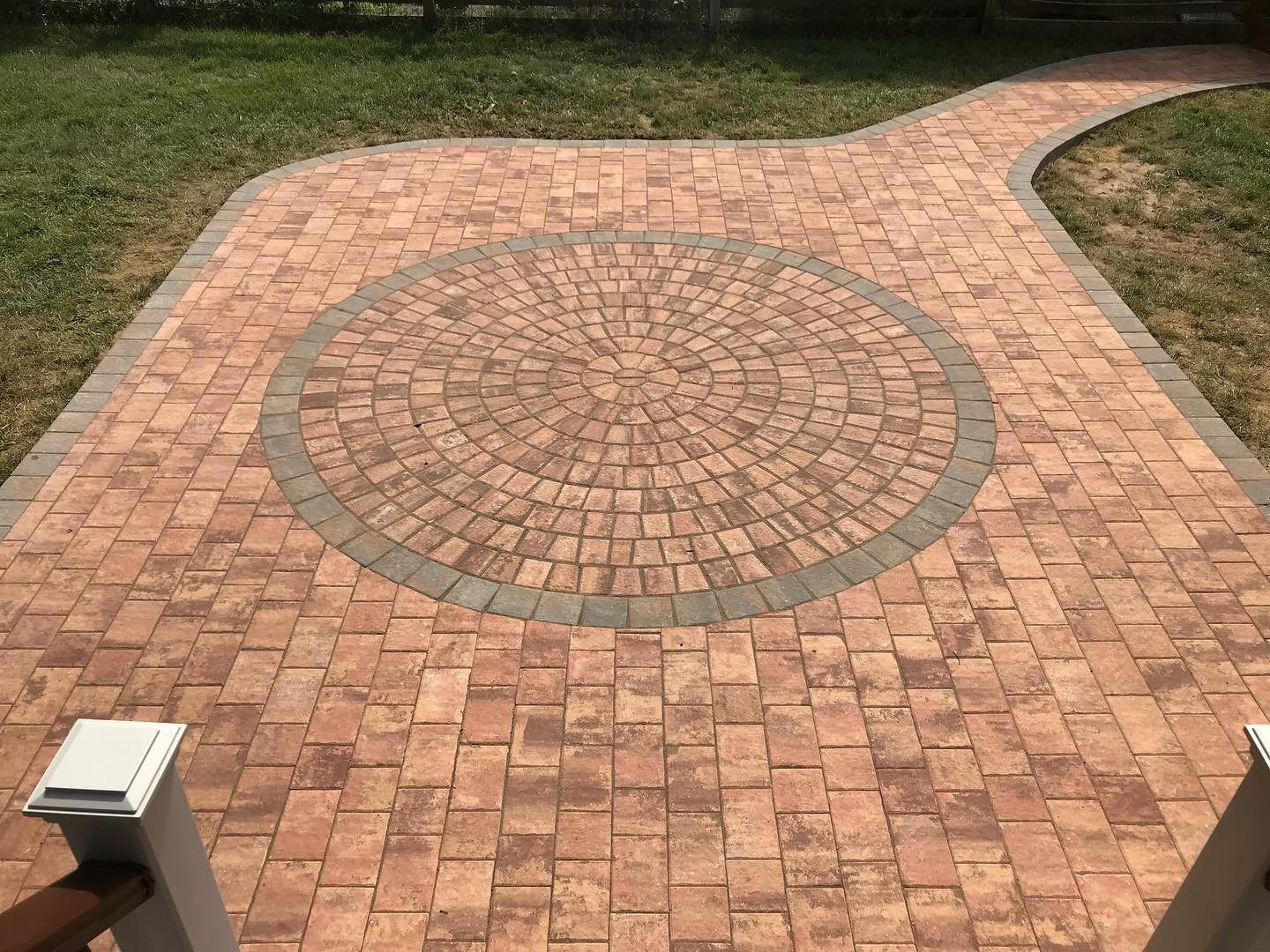 CM Hardscapes LLC Image