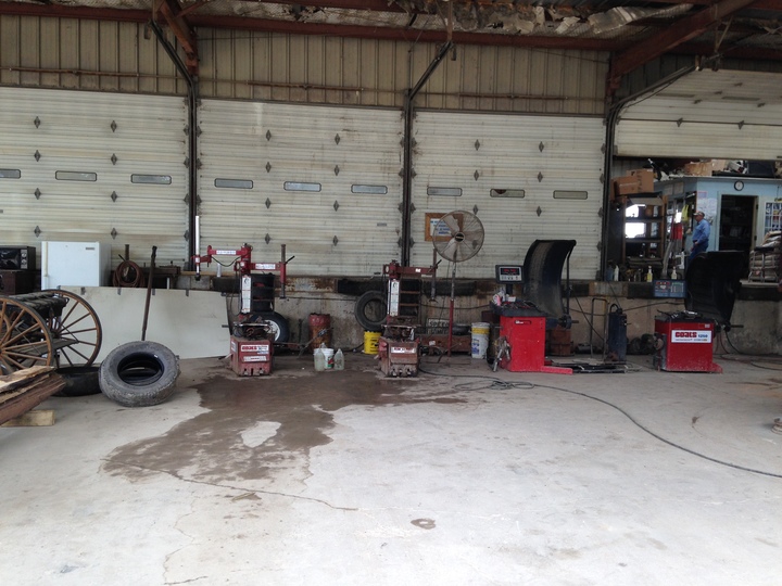 A-1 Tire & Feed/Ellis D Walker Trucking Image