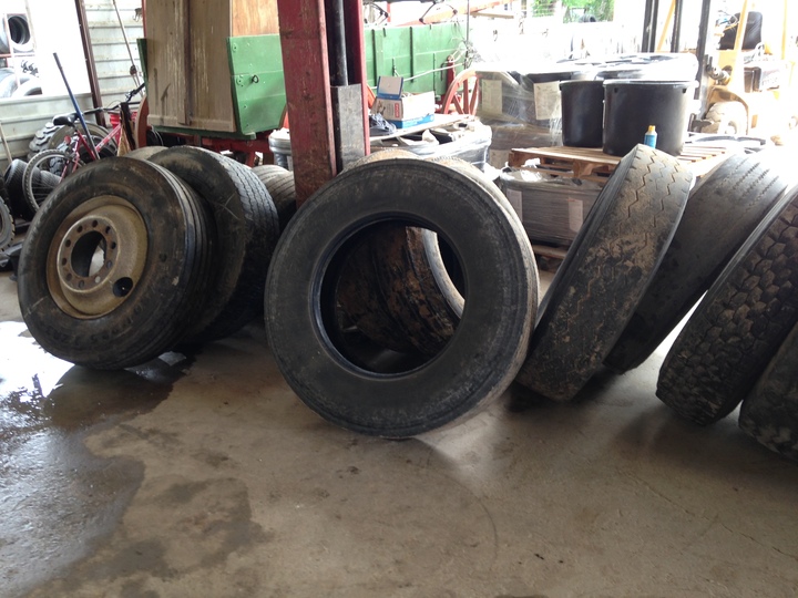 A-1 Tire & Feed/Ellis D Walker Trucking Image