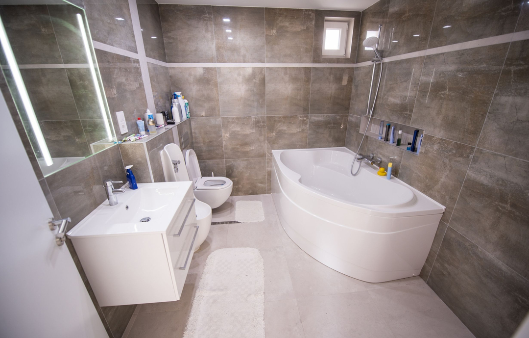 Grand Building Construction Image