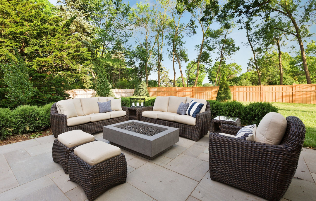 Grand Building Construction Image