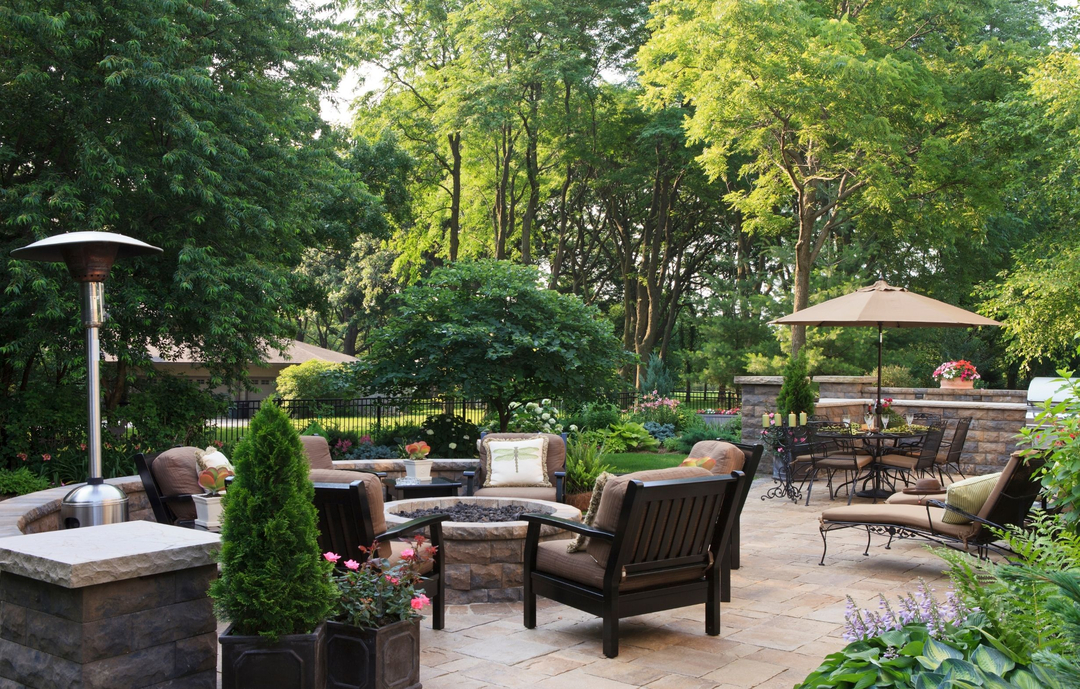 Grand Building Construction Image