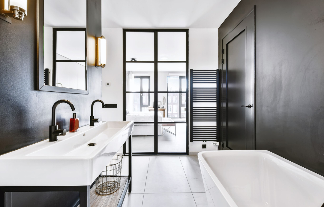 Grand Building Construction Image