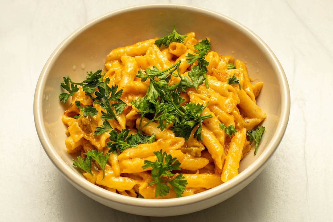 Carlie's Corner Restaurant & Juice Bar Image