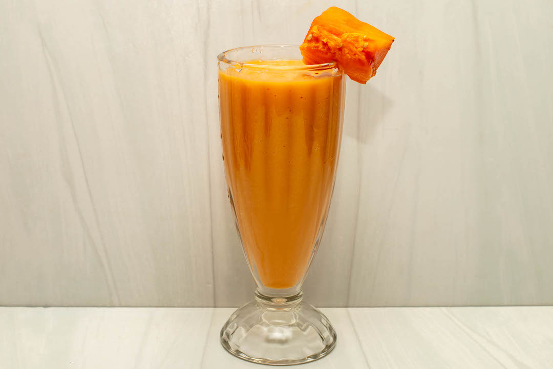 Carlie's Corner Restaurant & Juice Bar Image