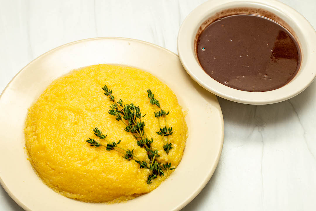 Carlie's Corner Restaurant & Juice Bar Image