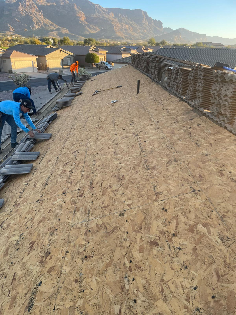 Tip Top Roofing Service Image