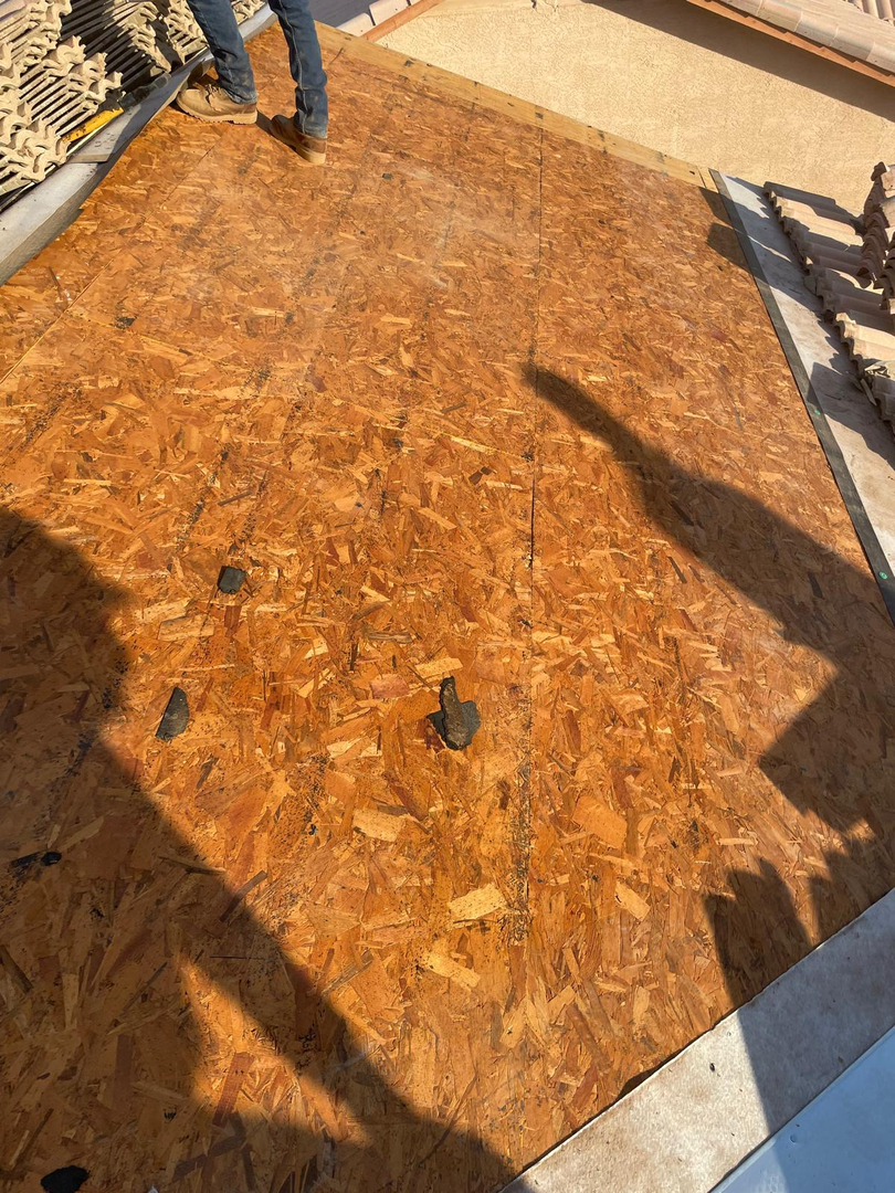 Tip Top Roofing Service Image