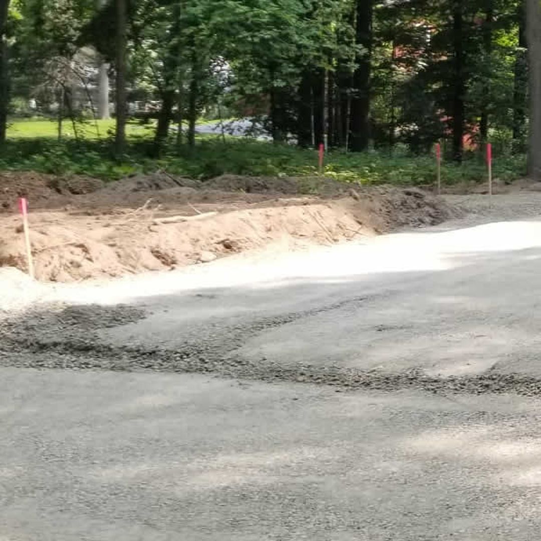 Jerry Hoefler Excavating Inc Image