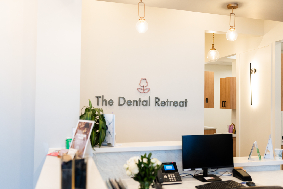The Dental Retreat Logo