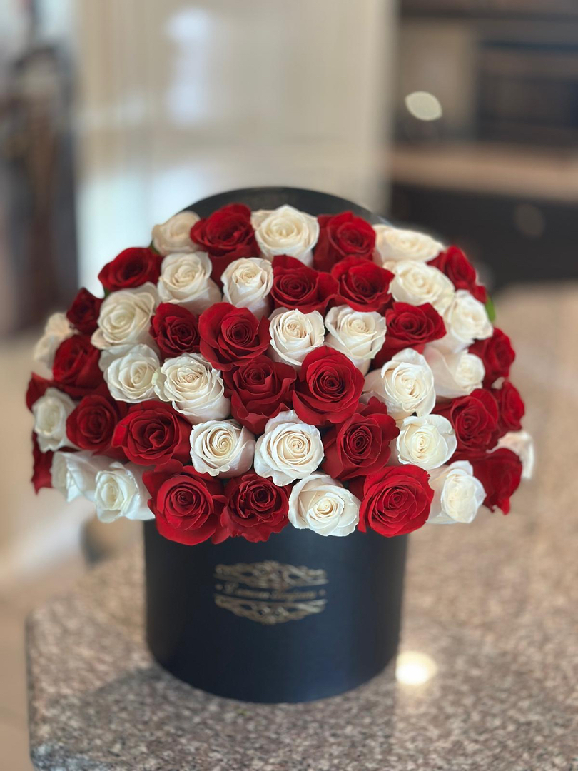 L'amour Toujours Flower Boutique Image