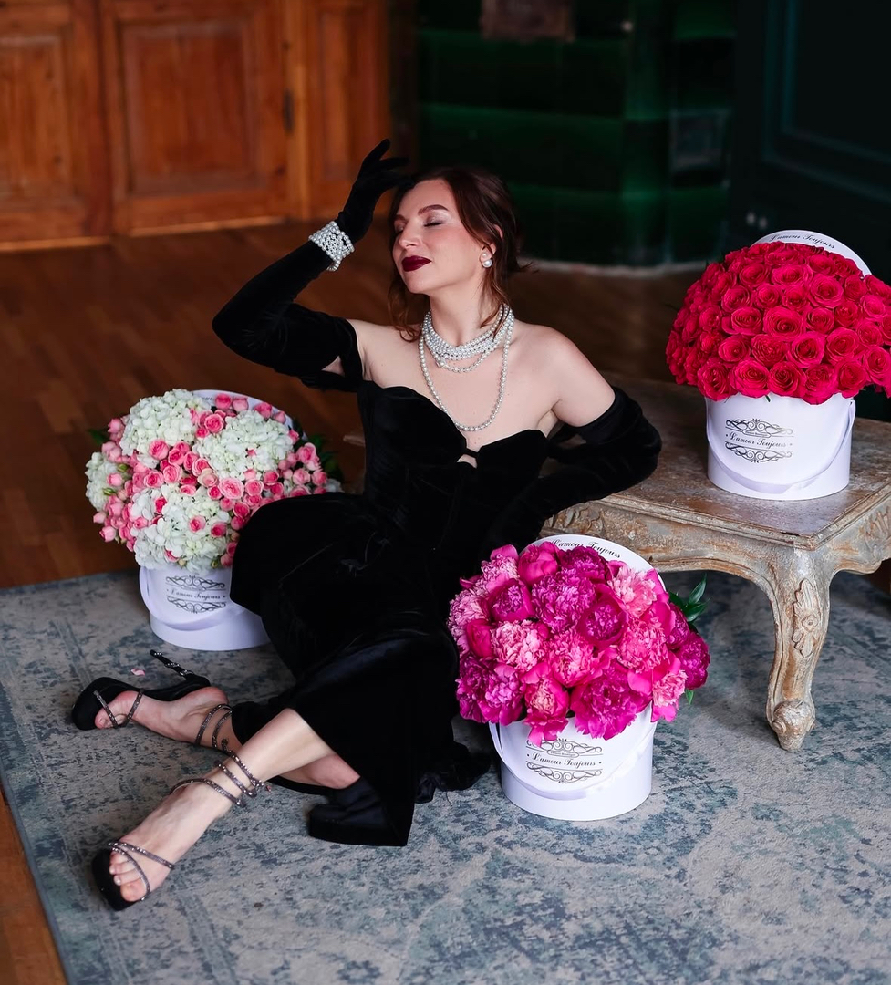 L'amour Toujours Flower Boutique Image