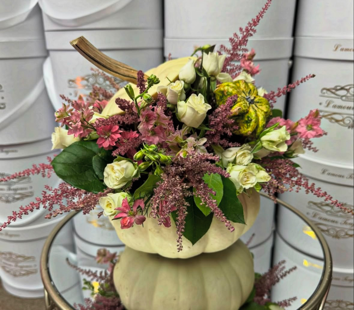 L'amour Toujours Flower Boutique Image